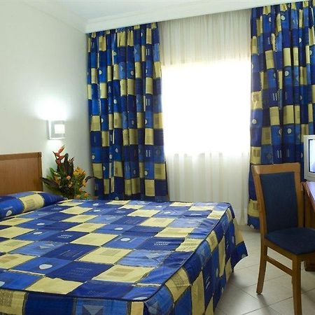 Azalai Hotel Independance ワガドゥグー エクステリア 写真