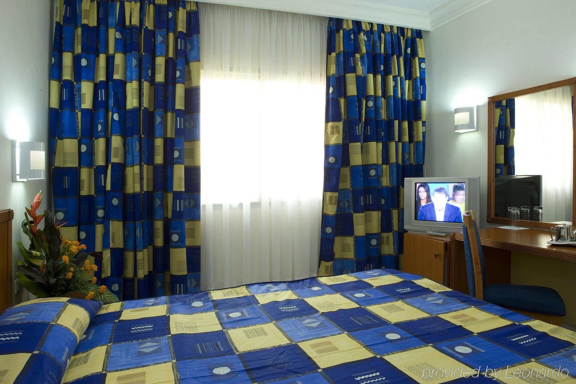 Azalai Hotel Independance ワガドゥグー エクステリア 写真