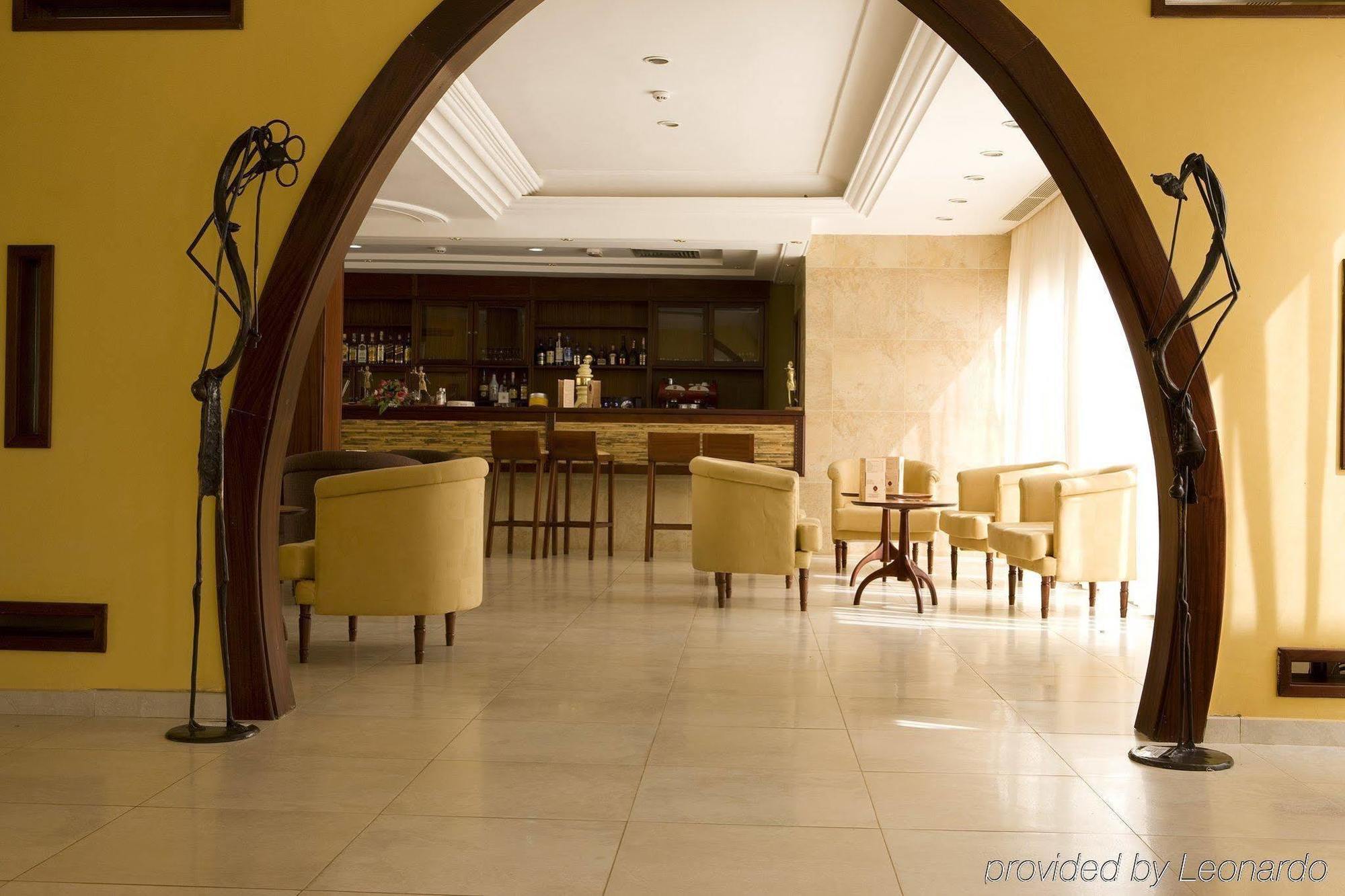 Azalai Hotel Independance ワガドゥグー エクステリア 写真